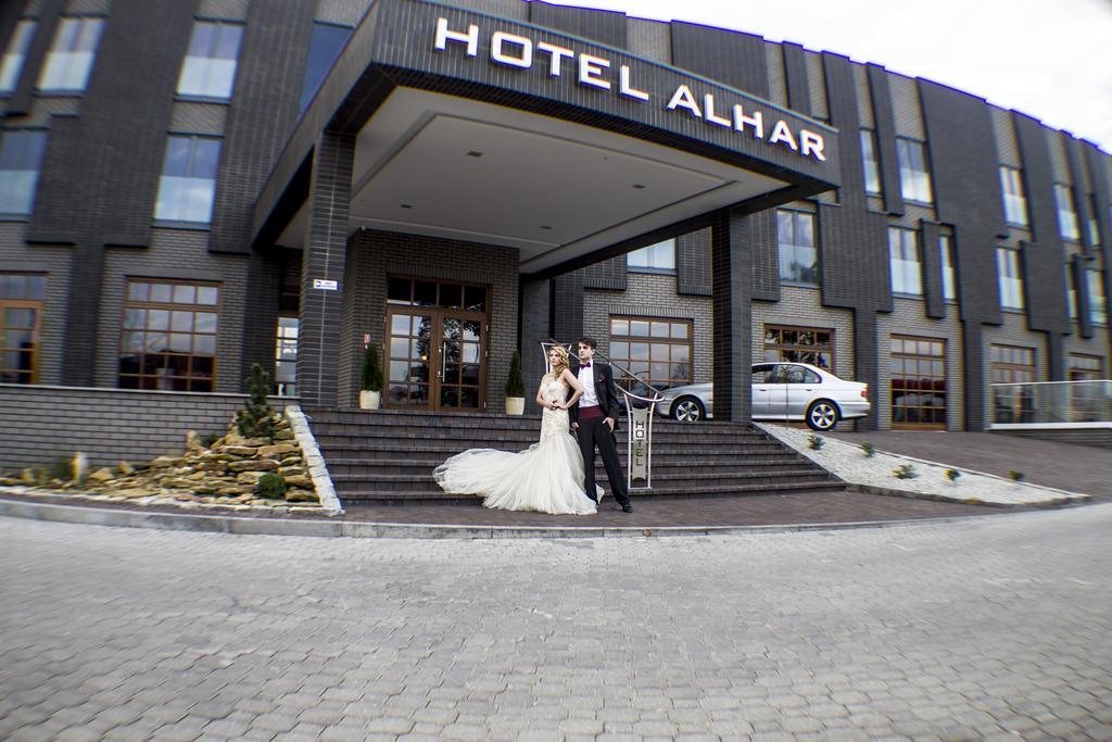 لوبلينييس Hotel Alhar المظهر الخارجي الصورة