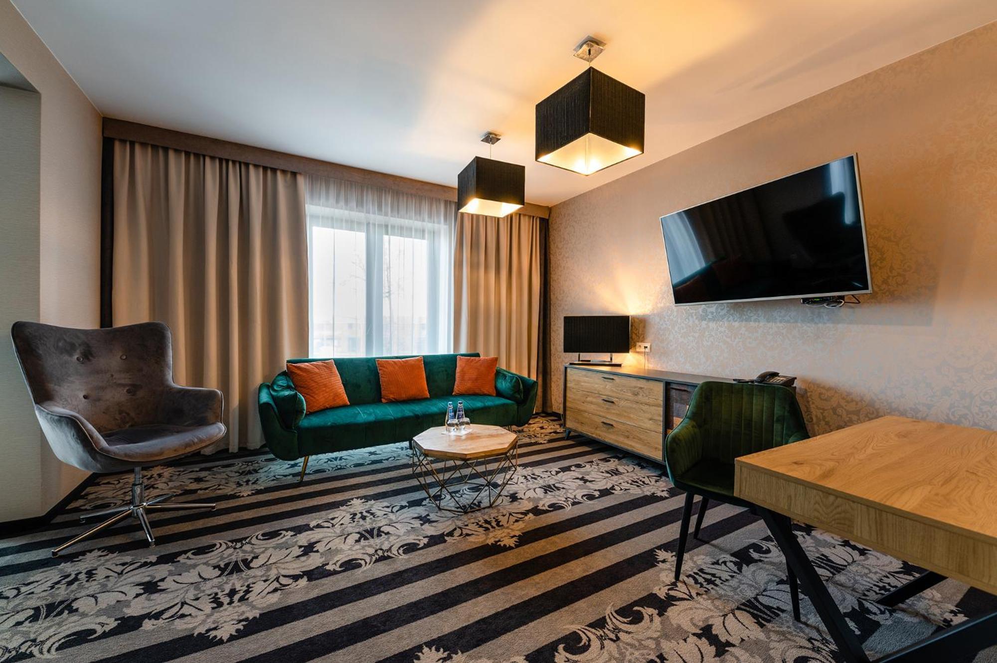 Hotel Alhar لوبلينييس المظهر الخارجي الصورة