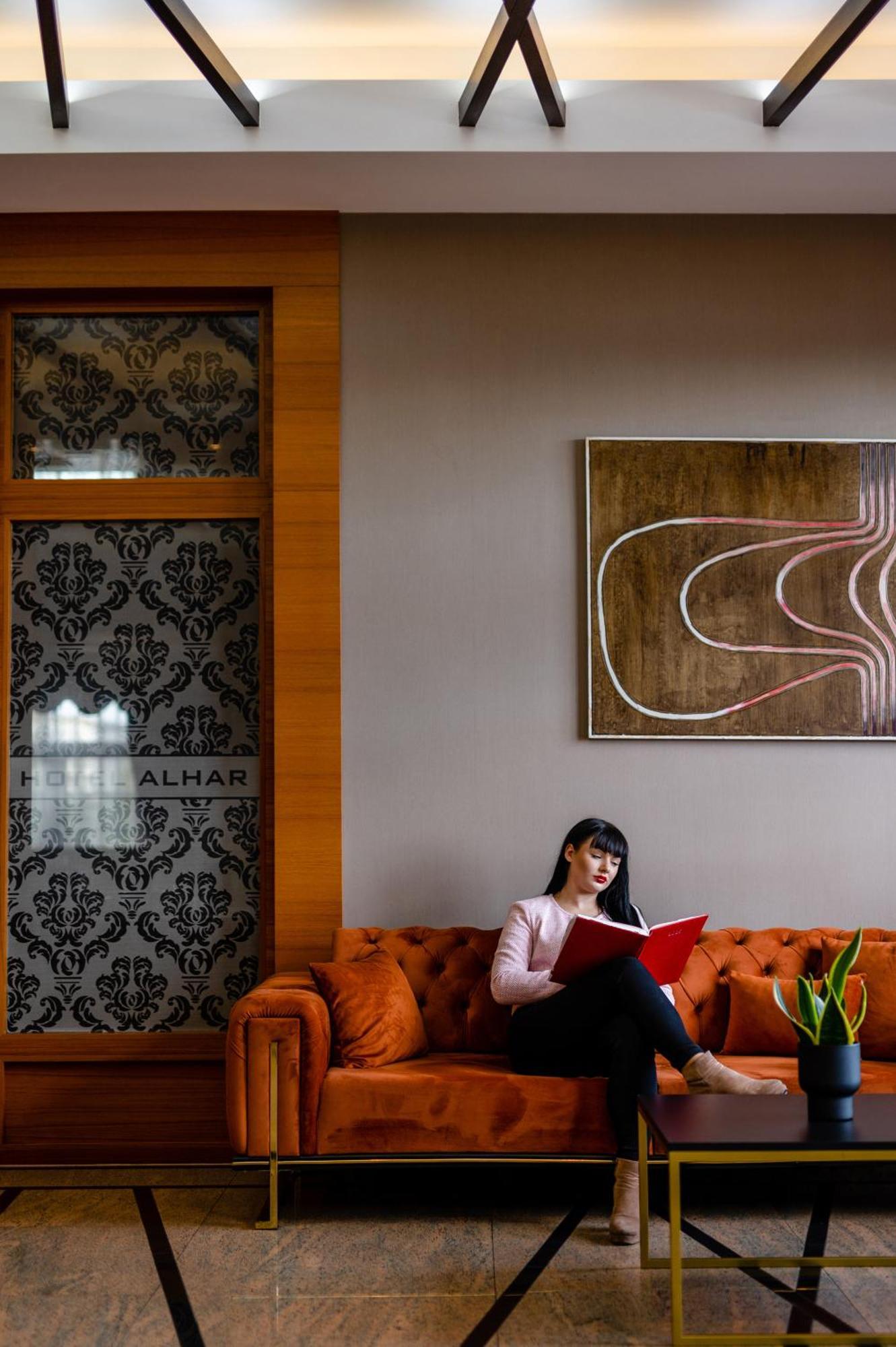 Hotel Alhar لوبلينييس المظهر الخارجي الصورة
