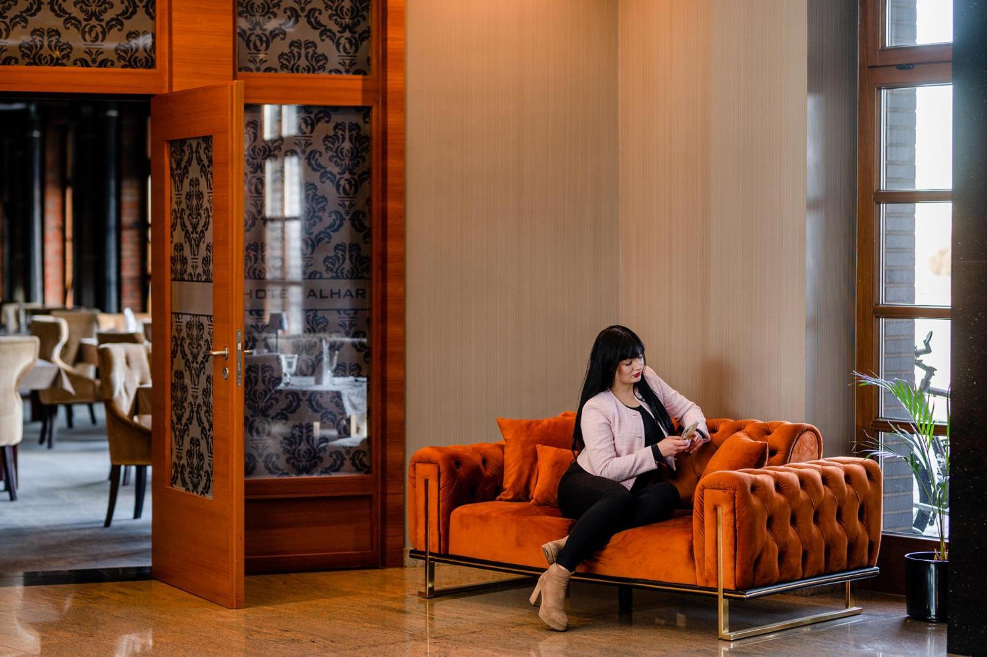 Hotel Alhar لوبلينييس المظهر الخارجي الصورة